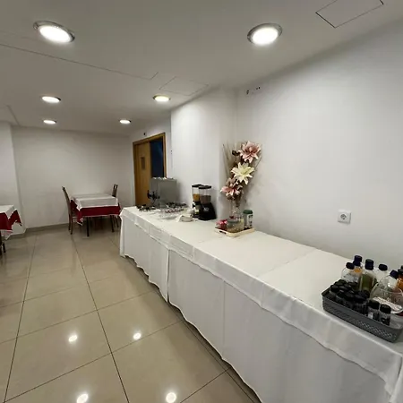 Hotel 13 De Outubro By Umbral